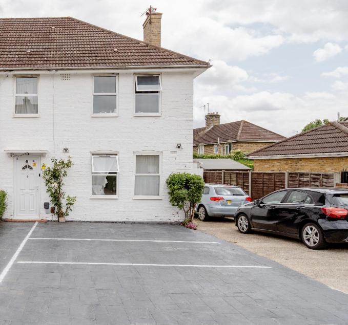 North Avenue, Guest House, Heathrow Airport-Free Parking Hayes  Exterior photo